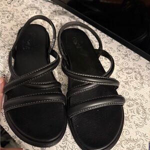 OluKai Women's Tiare Strappy Sandals 8